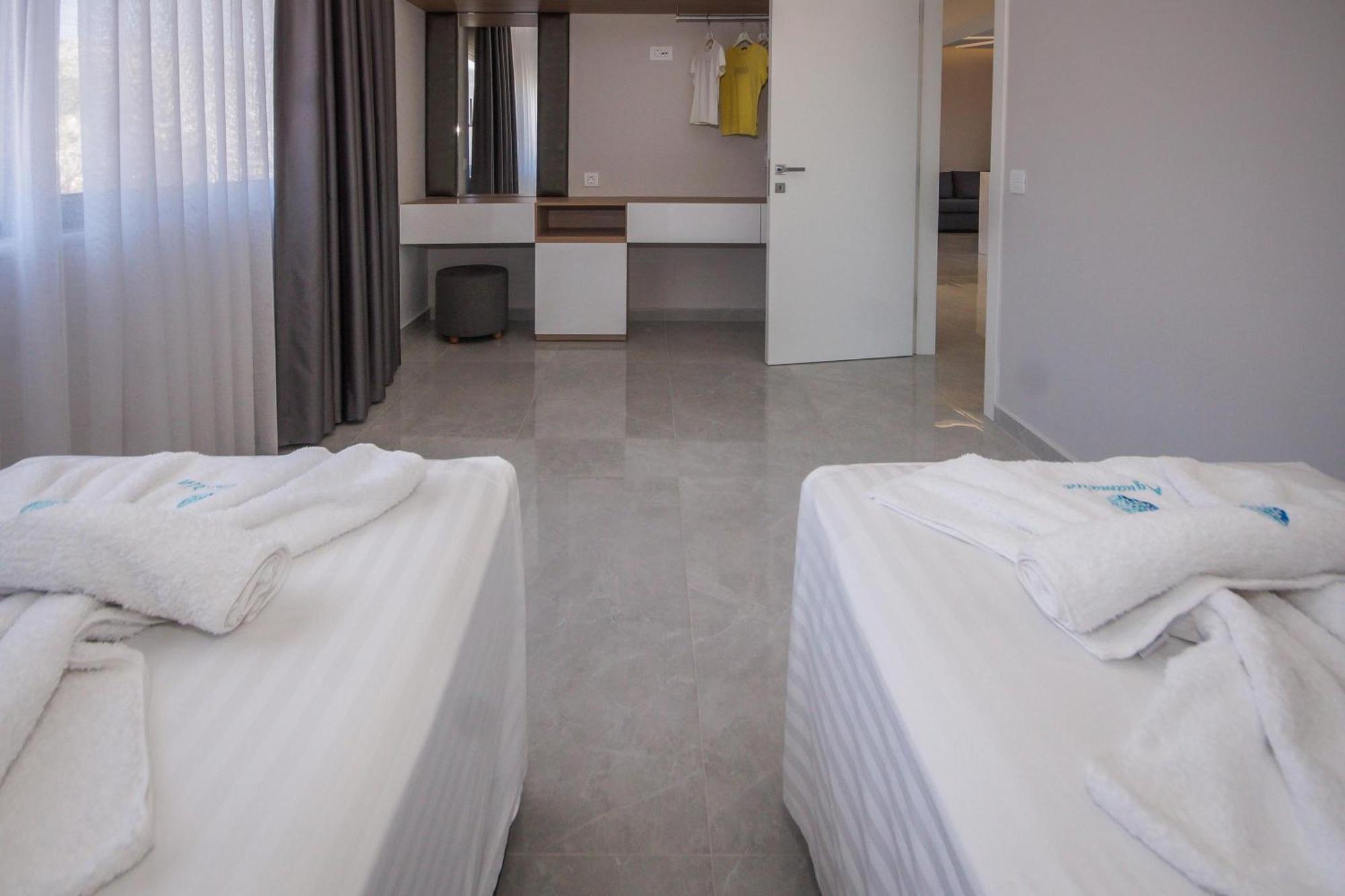 Aquamarine Luxury Suites Archangelos  Eksteriør bilde
