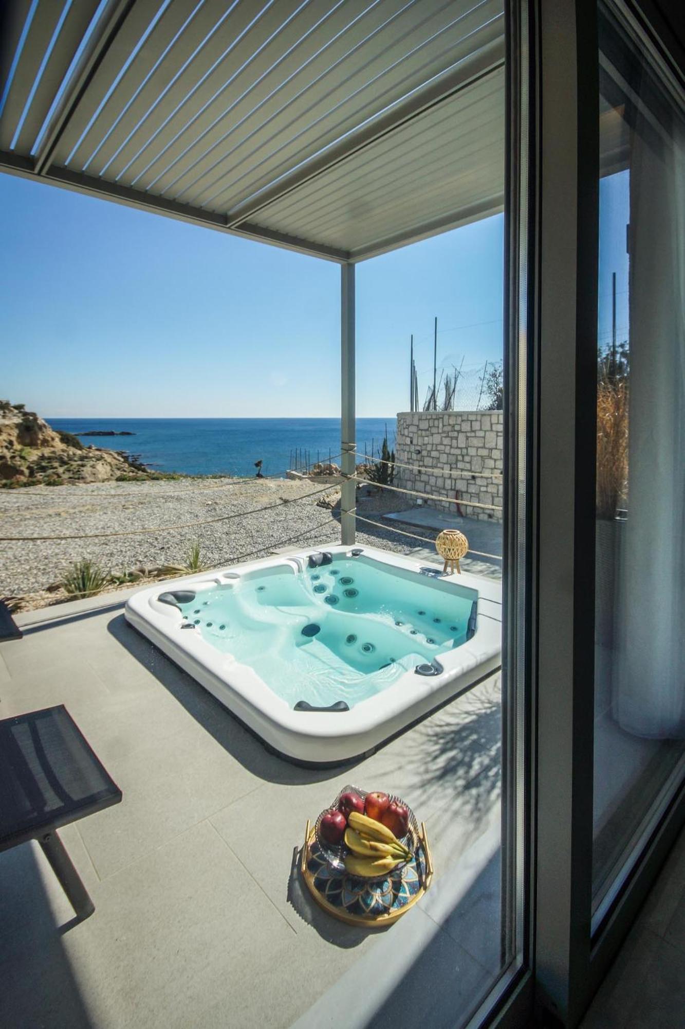 Aquamarine Luxury Suites Archangelos  Eksteriør bilde
